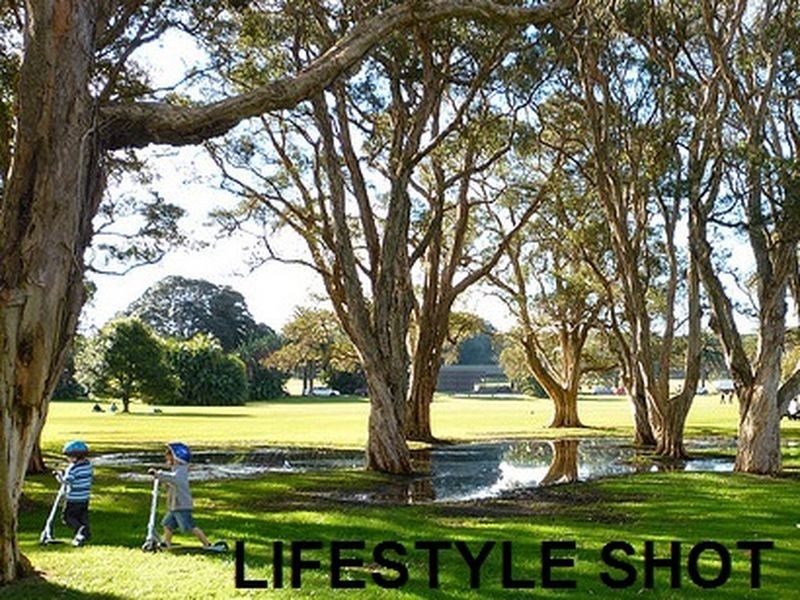 2/8A Queen St, Centennial Park NSW 2021