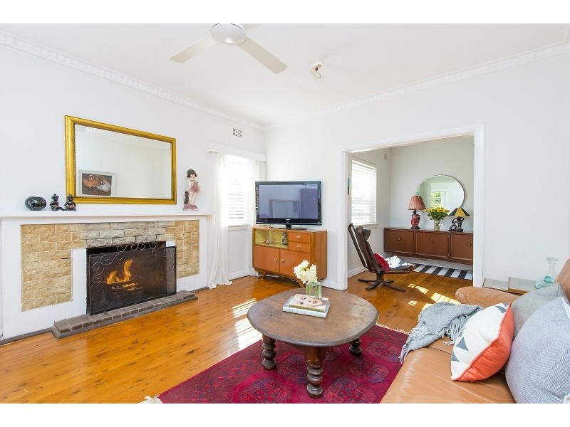 13 Riverview Parade, North Manly NSW 2100