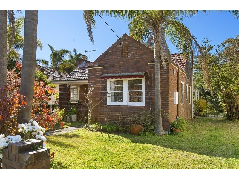 13 Riverview Parade, North Manly NSW 2100