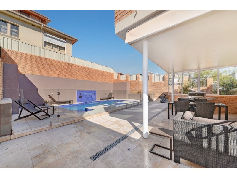 643 Old South Head Road (enter via Kobada Ro, Rose Bay NSW 2029