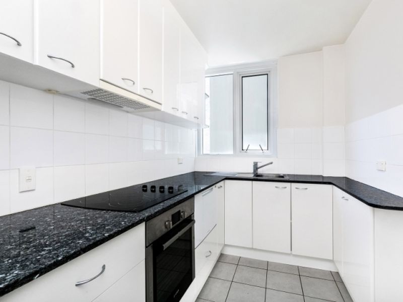 24/142 Old South Head Road, Bondi NSW 2026