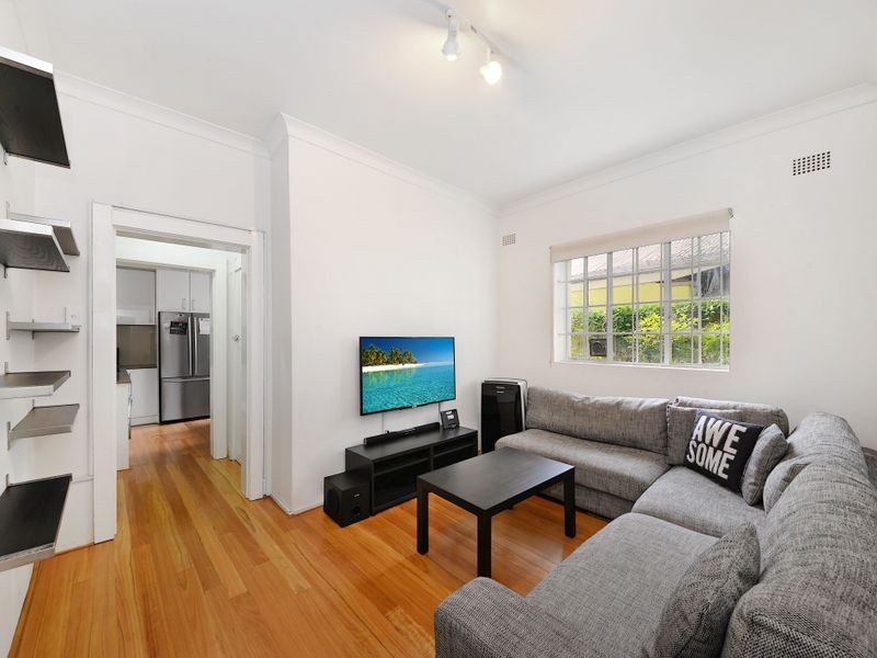 3/64 Sir Thomas Mitchell Rd, Bondi Beach NSW 2026