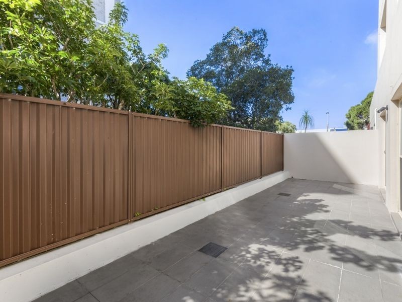 2/27 Flood Street, Bondi Junction NSW 2022