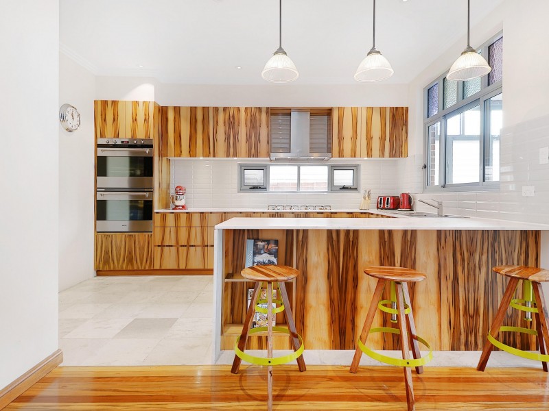 10 Folkestone Parade, Botany NSW 2019
