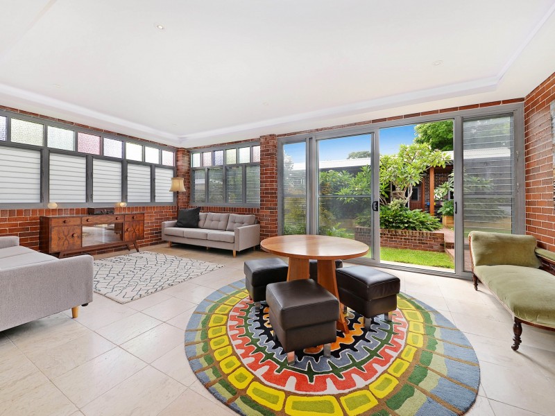 10 Folkestone Parade, Botany NSW 2019