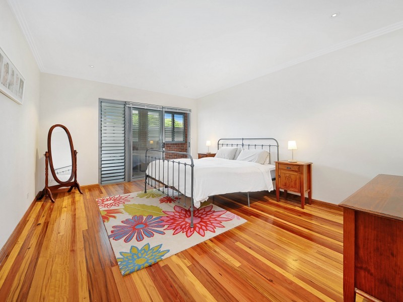 10 Folkestone Parade, Botany NSW 2019