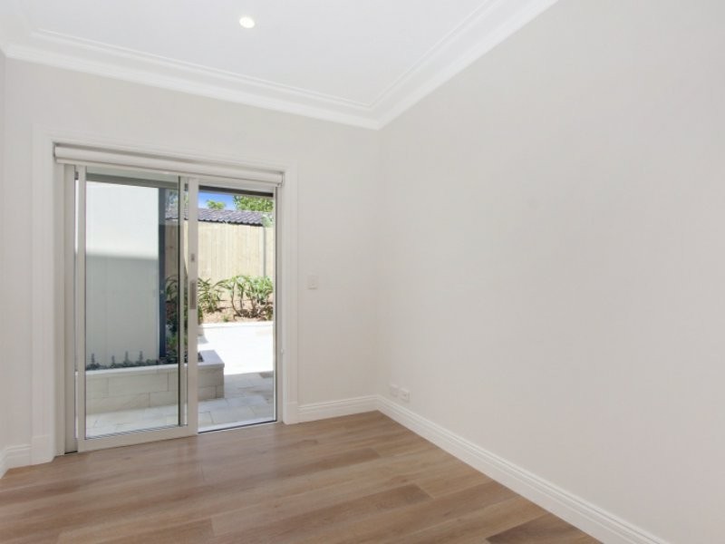 2/95 Murriverie Road, North Bondi NSW 2026