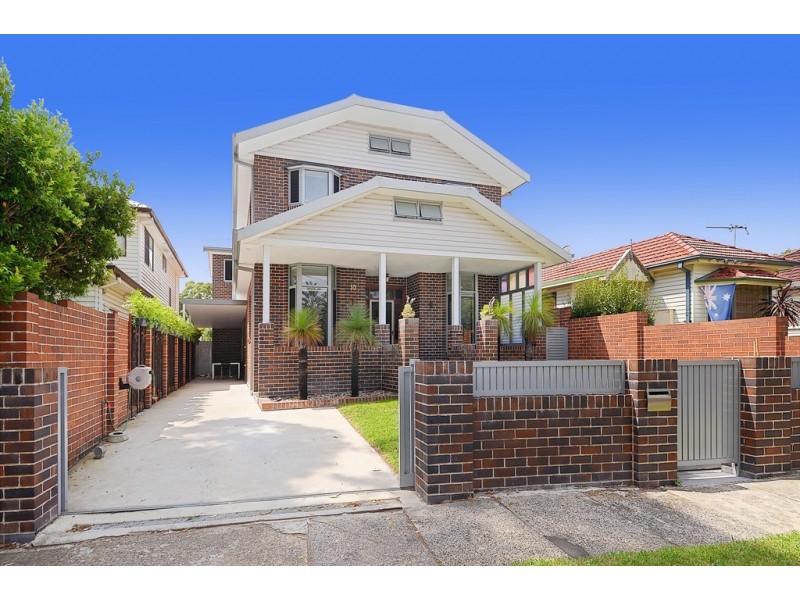 10 Folkestone Parade, Botany NSW 2019