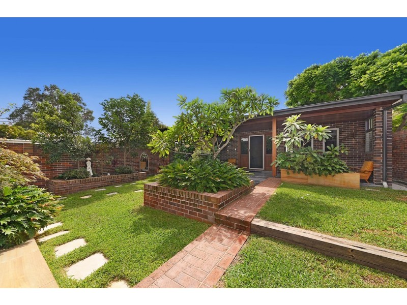 10 Folkestone Parade, Botany NSW 2019
