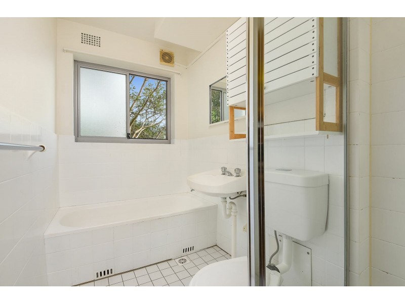 23/15 Wallis Pde, Bondi Beach NSW 2026