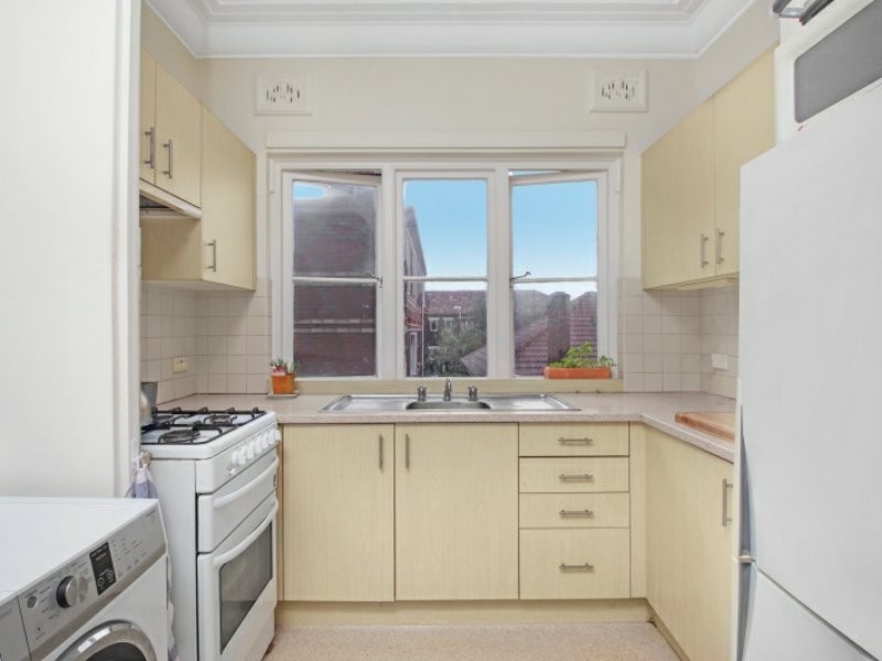 4/143 Glenayr Avenue, Bondi Beach NSW 2026