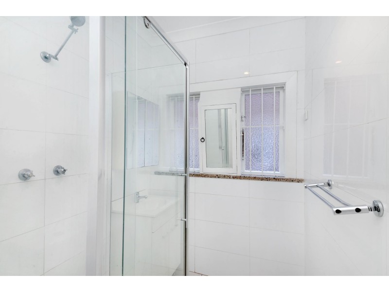 1/8 Warners Avenue, North Bondi NSW 2026