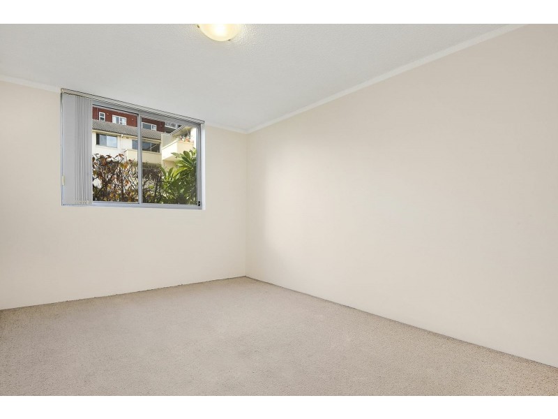 23/15 Wallis Pde, Bondi Beach NSW 2026