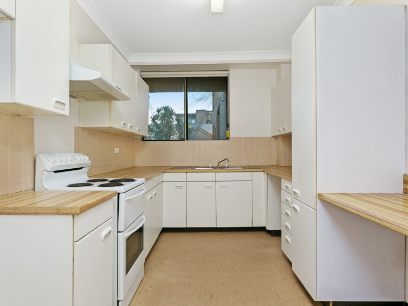 2/201-209 Old South Head Road, Bondi Junction NSW 2022