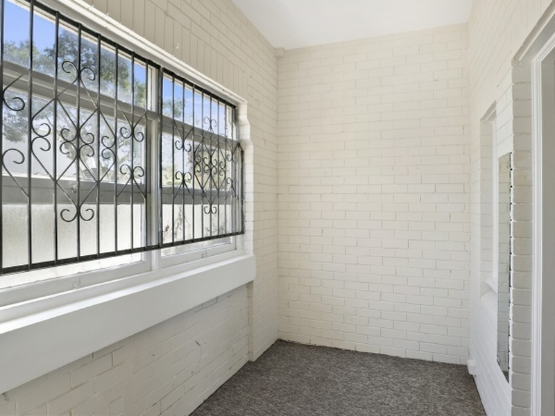1/2 Bourke Street, Queens Park NSW 2022