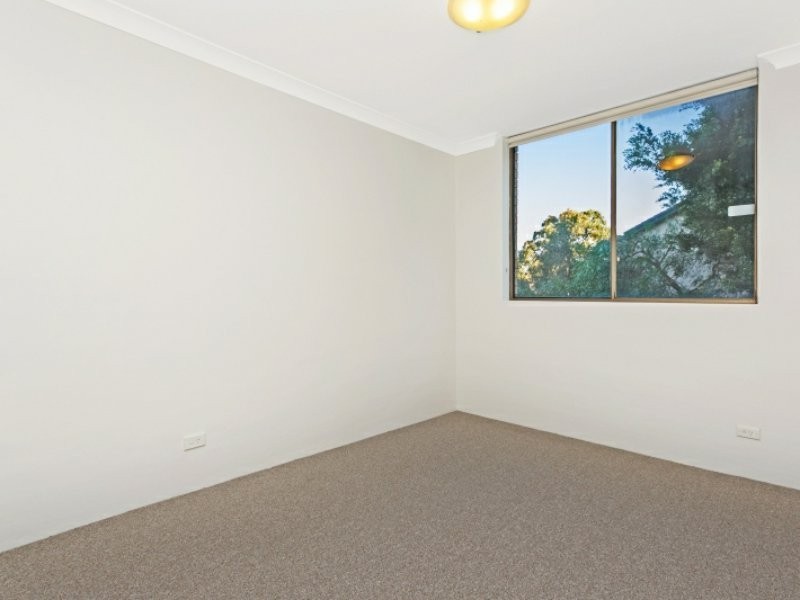 4/201-209 Old South Head Road, Bondi NSW 2026