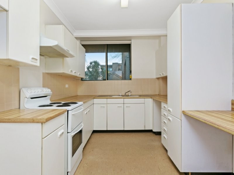 4/201-209 Old South Head Road, Bondi NSW 2026