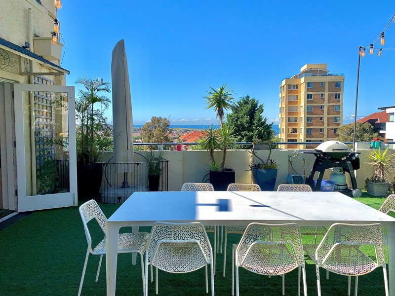 10/241 Old South Head Road, Bondi NSW 2026