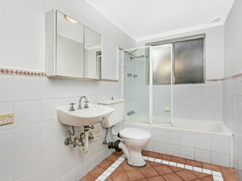 2/9 Bowral Street, Kensington NSW 2033