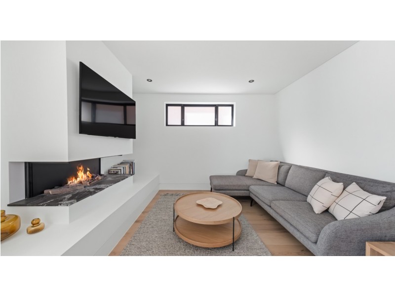 2 Edmund Street, Queens Park NSW 2022