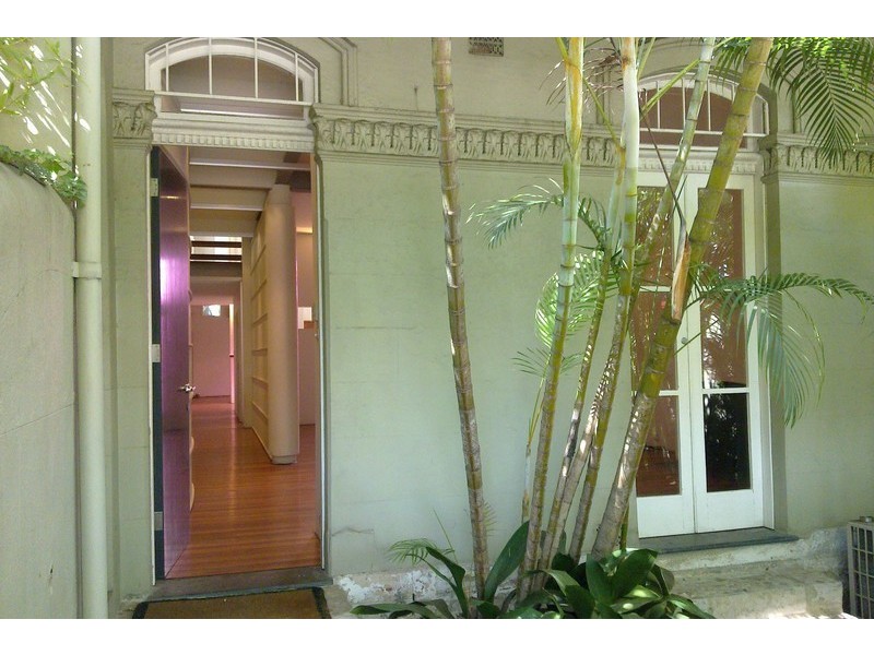 116 Edgecliff Road, Woollahra NSW 2025