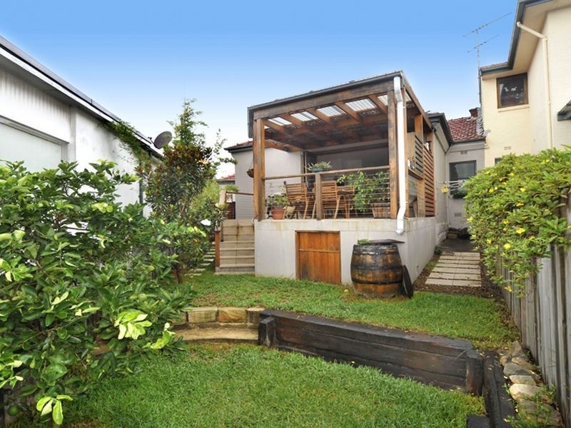 4 Nymboida Street, South Coogee NSW 2034