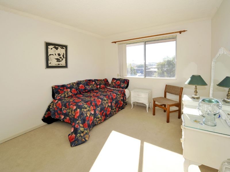 28/13-17 Grace Campbell Crescent, Hillsdale NSW 2036