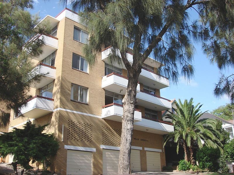 2/2-4 Miller Street, Bondi NSW 2026