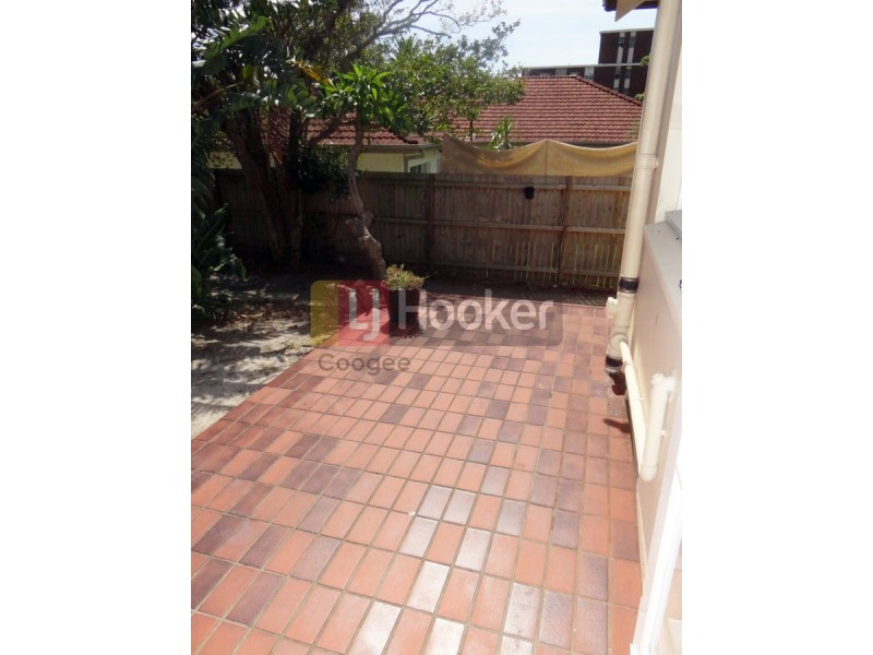 18 Clairvaux Road, Vaucluse NSW 2030