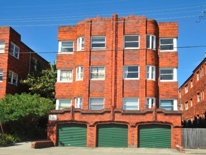2/125 Old South Head Road, Bondi Junction NSW 2022