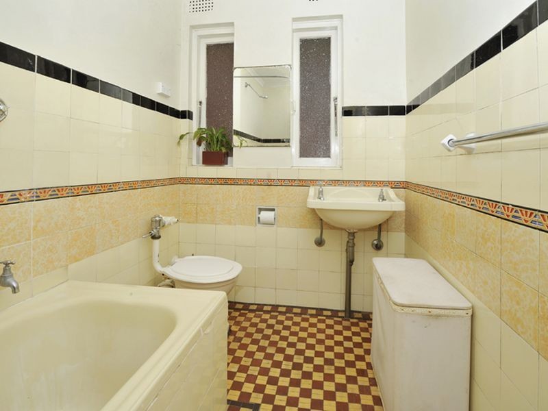 2/125 Old South Head Road, Bondi Junction NSW 2022