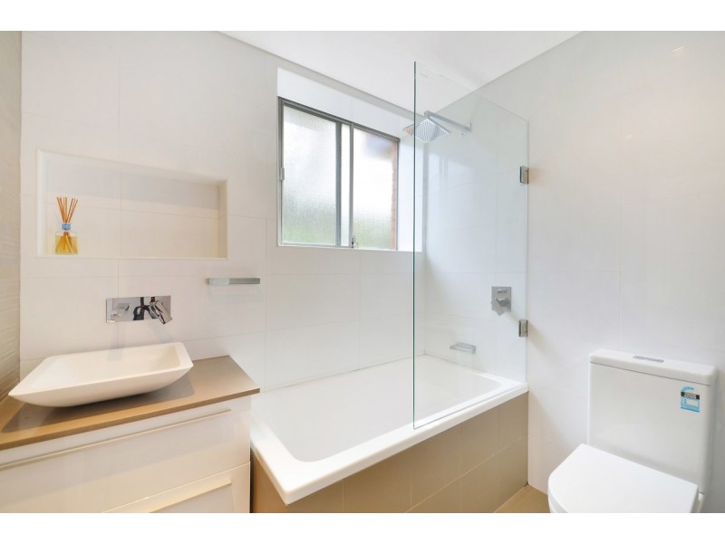 2/21 Palmerston Ave., Bronte NSW 2024