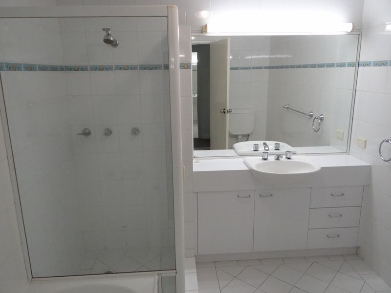 1/25-29 Hollywood Avenue, Bondi Junction NSW 2022