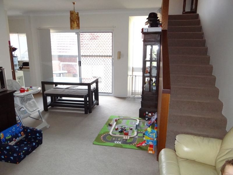 2/37 Doncaster Ave, Kensington NSW 2033