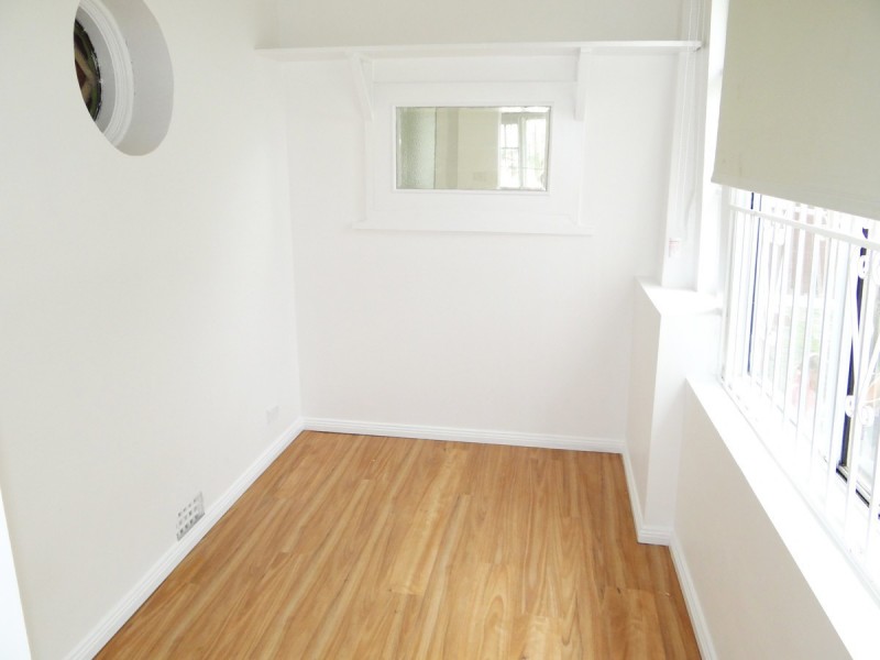 2/11 Thomas St., Coogee NSW 2034