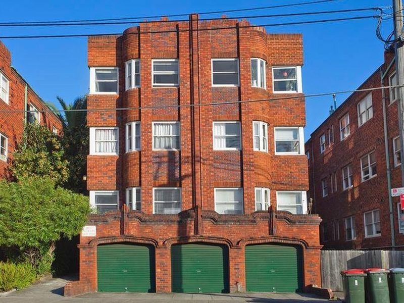 1/125 Old South Head Road, Bondi Junction NSW 2022