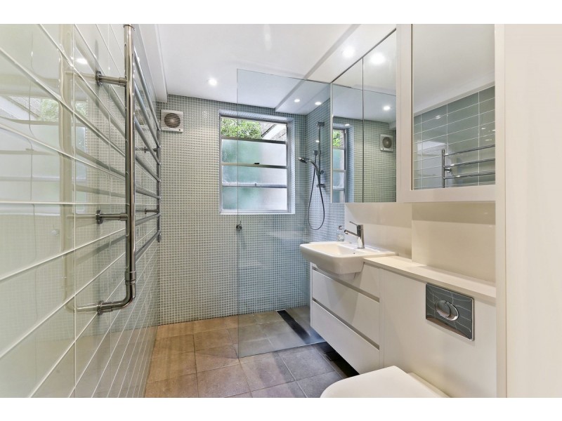 17/4 Mitchell Road, Darling Point NSW 2027