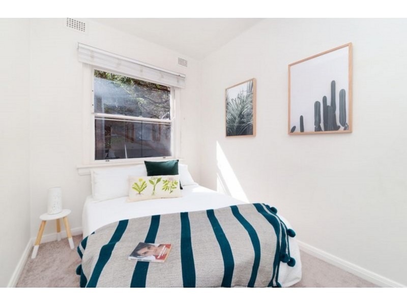 8/10 Warners Avenue., Bondi NSW 2026