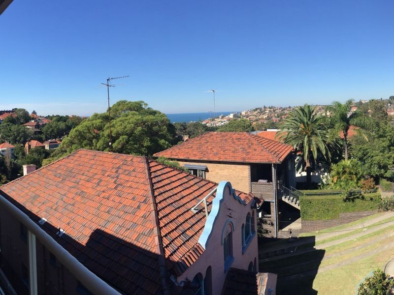 11/123 Carrington Rd., Coogee NSW 2034