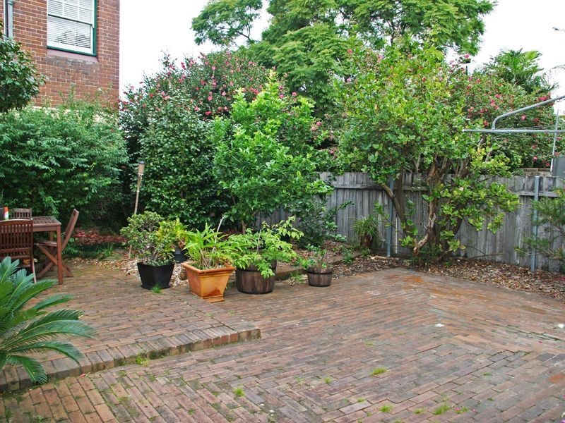 2/124 Kirribilli Avenue, Kirribilli NSW 2061