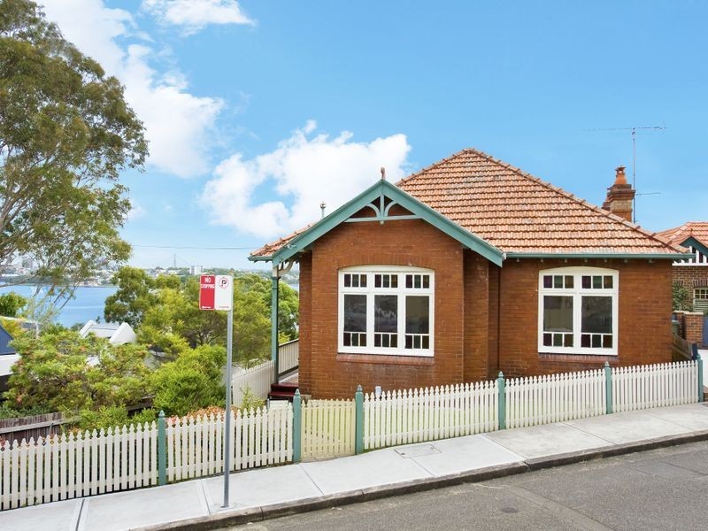 2 Queens Avenue, Mcmahons Point NSW 2060