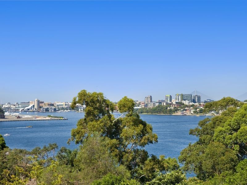 2 Queens Avenue, Mcmahons Point NSW 2060