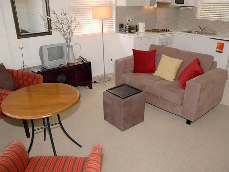 20 Carabella Street, Kirribilli NSW 2061