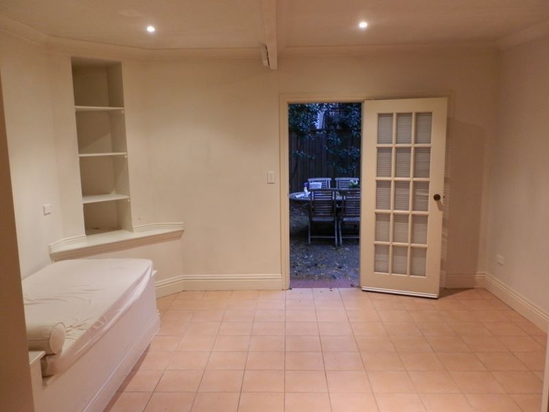 65 Carabella St, Kirribilli NSW 2061