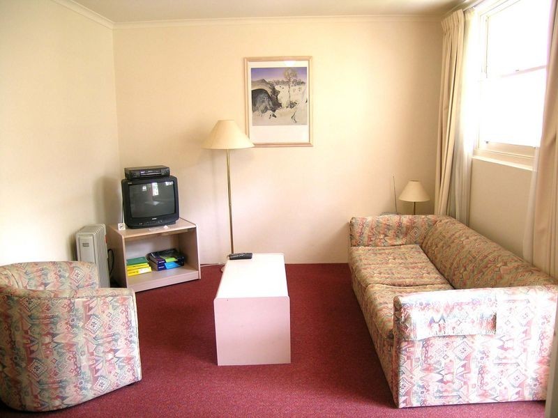 44 McDougall Street, Kirribilli NSW 2061