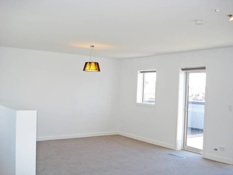 2/27 Broughton Street, Kirribilli NSW 2061