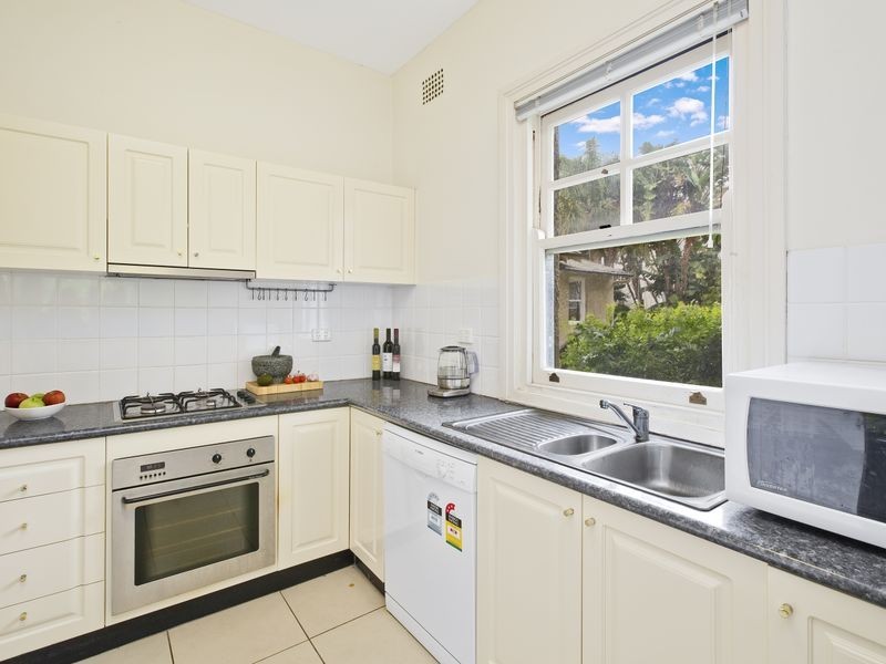 4/10 Holbrook Avenue, Kirribilli NSW 2061