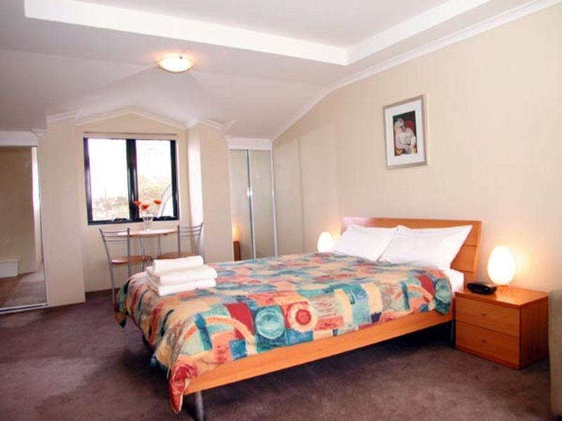 40 Humphrey Place, Kirribilli NSW 2061