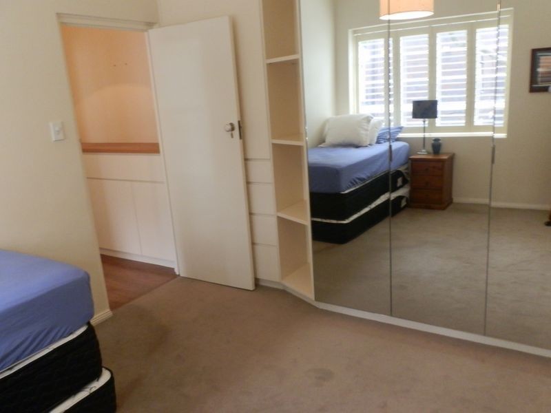 4 Holbrook Avenue, Kirribilli NSW 2061