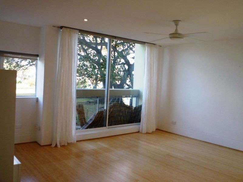 4/14-28 Blues Point Road, Mcmahons Point NSW 2060